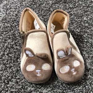 Slippers for toddler size 8